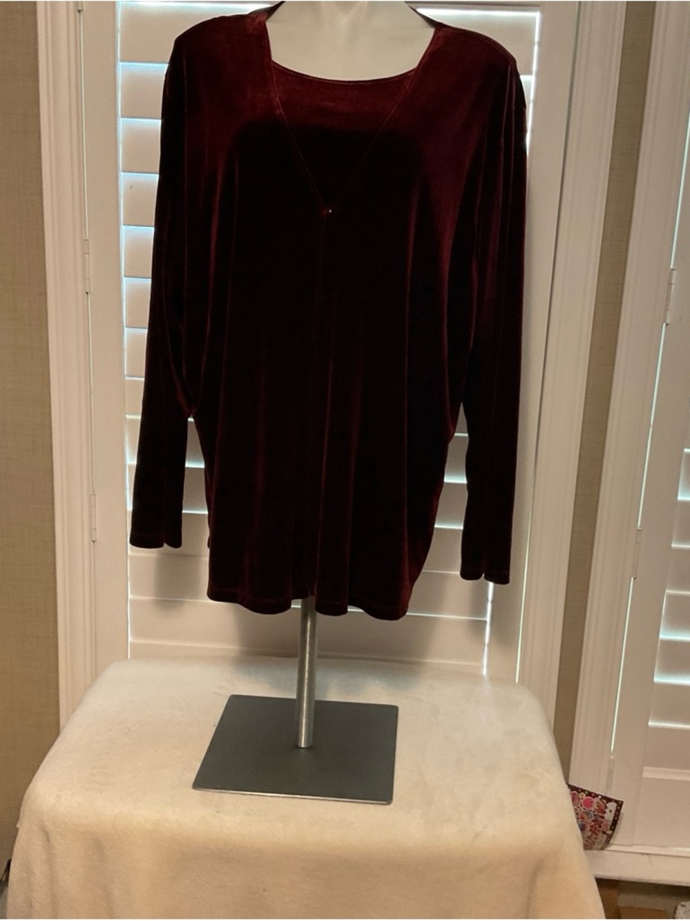 Women's Velvet Long-Sleeve Blouse in Deep Burgundy